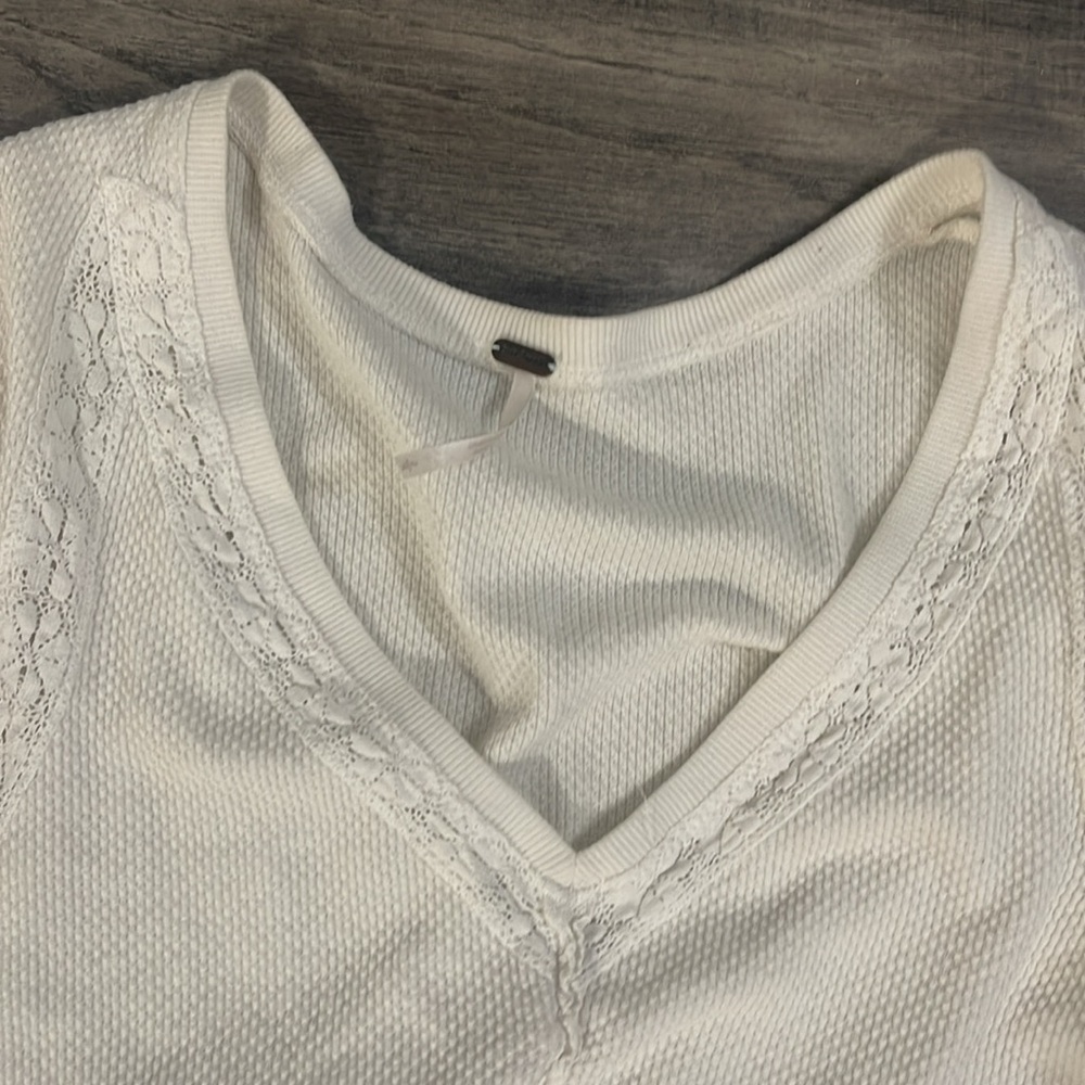 Free people top with lace sleeves, good quality
Size S, sweater, top, casual - Picture 4 of 8